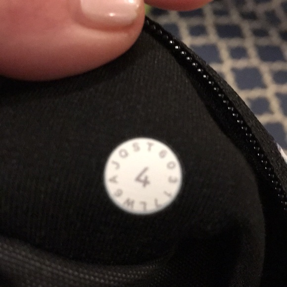 Lululemon Break Free Crop - Picture 8 of 8